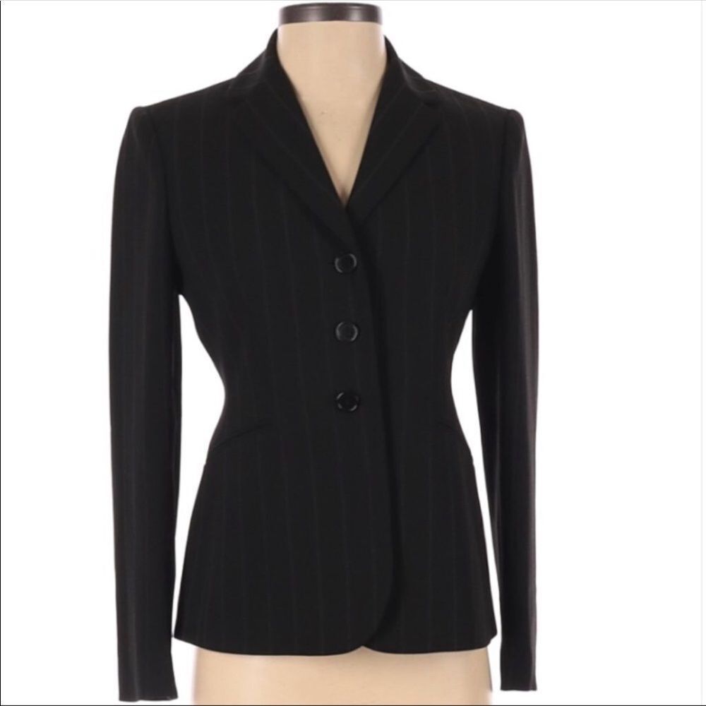 Ann Taylor petite 3 button pinstriped blazer size 0 Petite